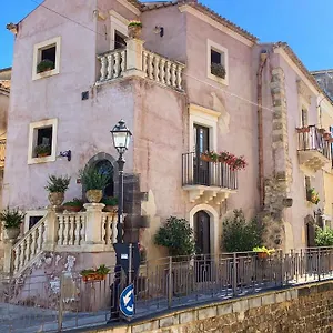 Santapau Charme Living Licodia Eubea