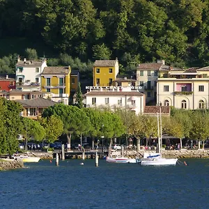 Conca D'oro ***s 3*, Garda (Verona) Italy